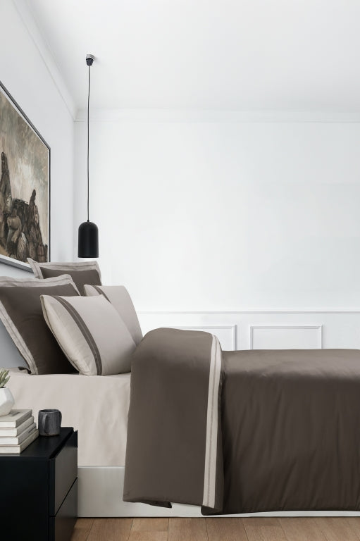 Alara Iron Преміум Сатен Mona La Romano