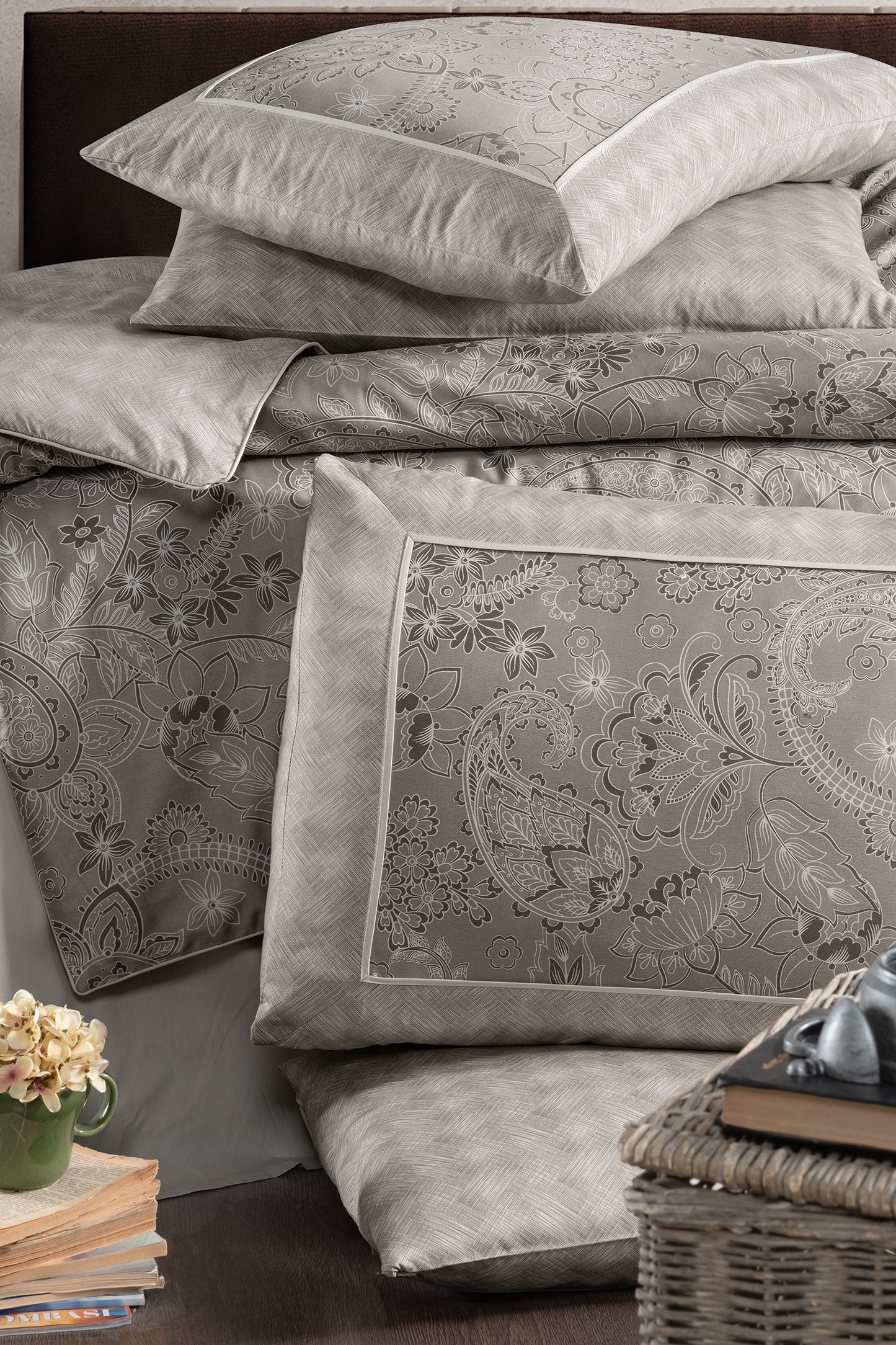 Постільна білизна Theron Rock Premium Satin 300TC :: La Romano