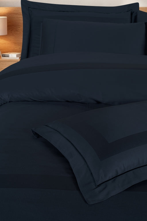 Montova Navy Blue Преміум Сатен Mona La Romano